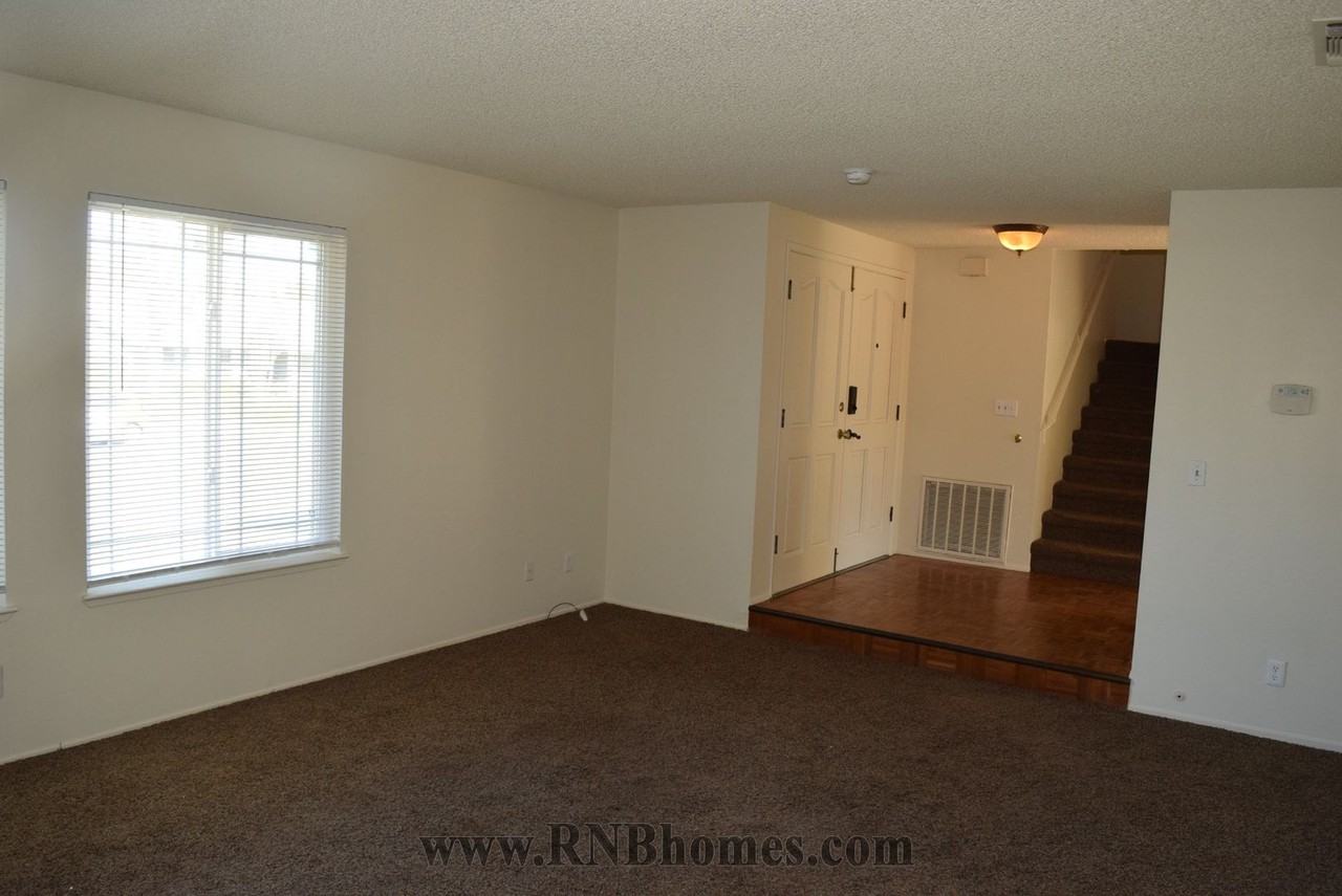 8250 Canyon Oak Dr - Photo 2 of 20