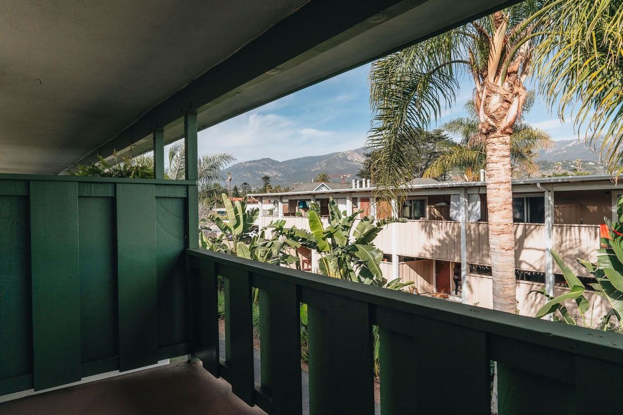 320 W Canon Perdido St #8 - Photo 4 of 14