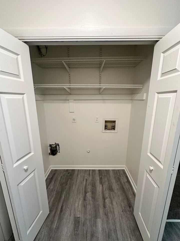 3775 Chimney Creek Dr - Photo 3 of 13