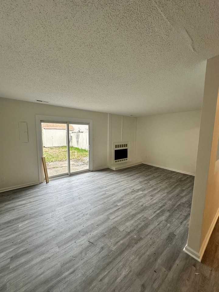 3775 Chimney Creek Dr - Photo 7 of 13