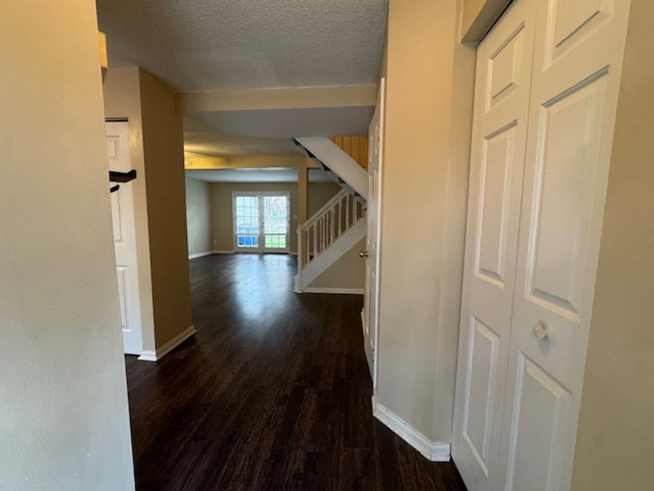 7825 Stephanie Ln - Photo 3 of 22