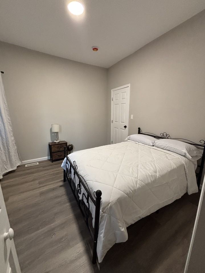 3026 West Garrison Avenue - Photo 2 of 10