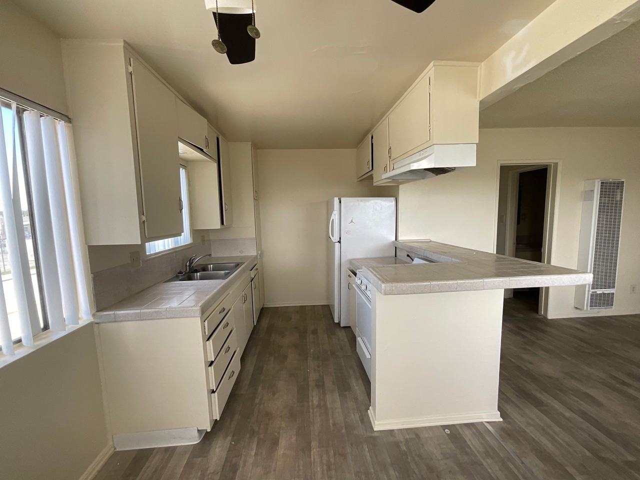 ATLANTIC2248 - Photo 3 of 23