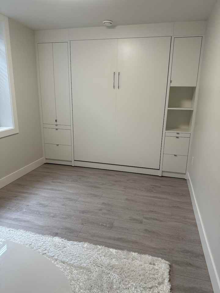 16767 20A Avenue - Photo 5 of 12