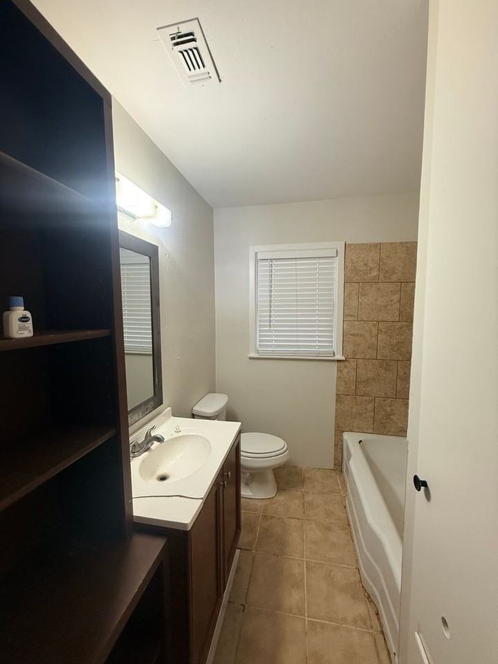 3114 37th St - Photo 5 of 11