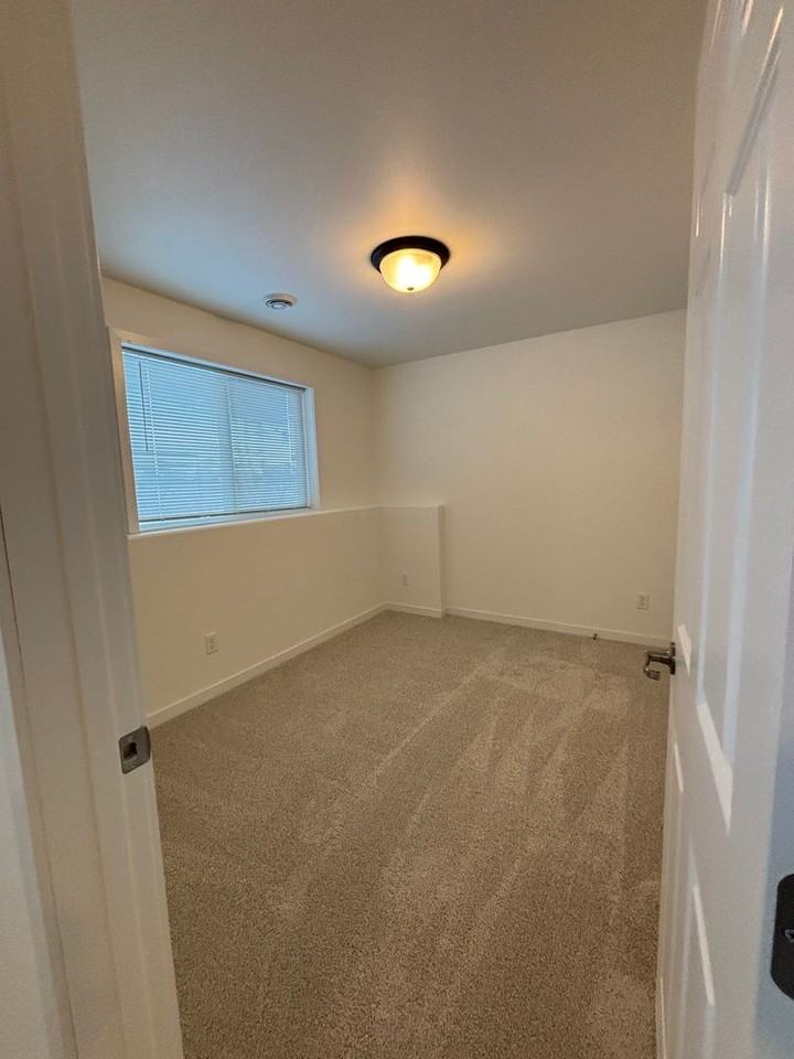 7215 30th St S - Photo 6 of 12