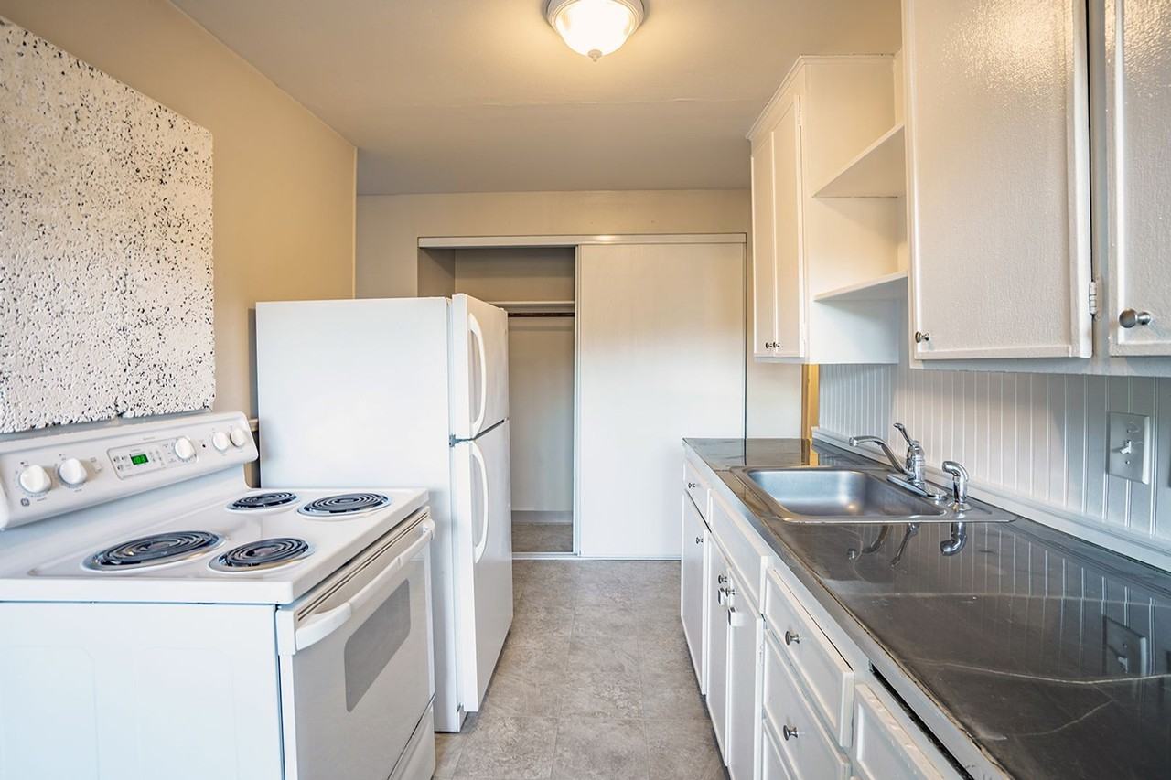 Westwinds Apartments - Photo 4 of 13