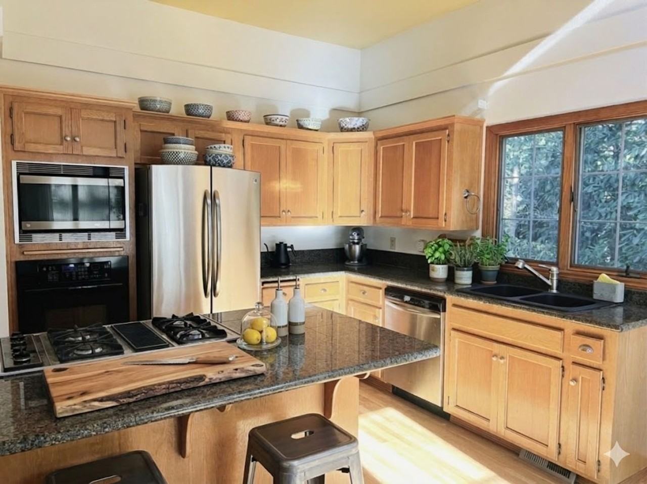 3480 Devonshire Dr - Photo 4 of 25