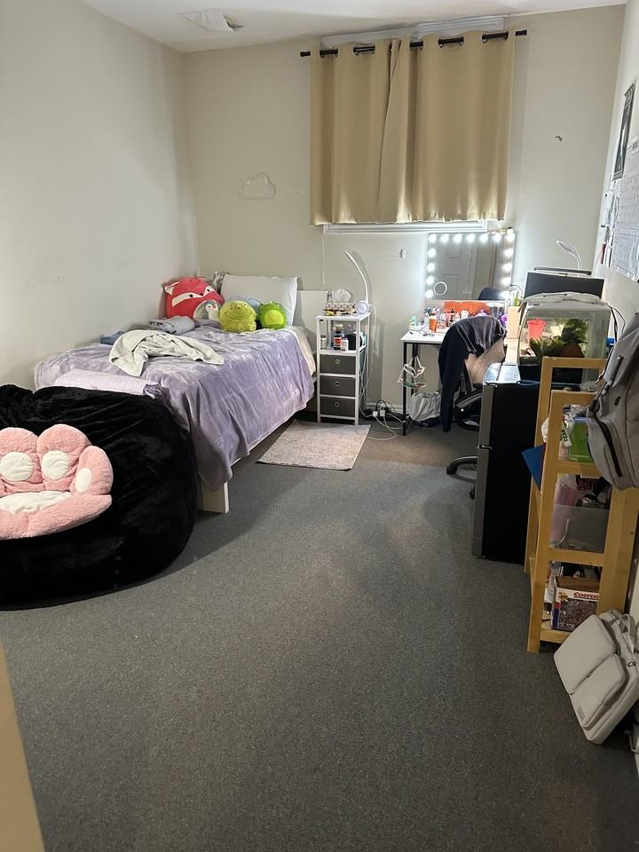 217 Sarnia Road - Photo 2 of 8