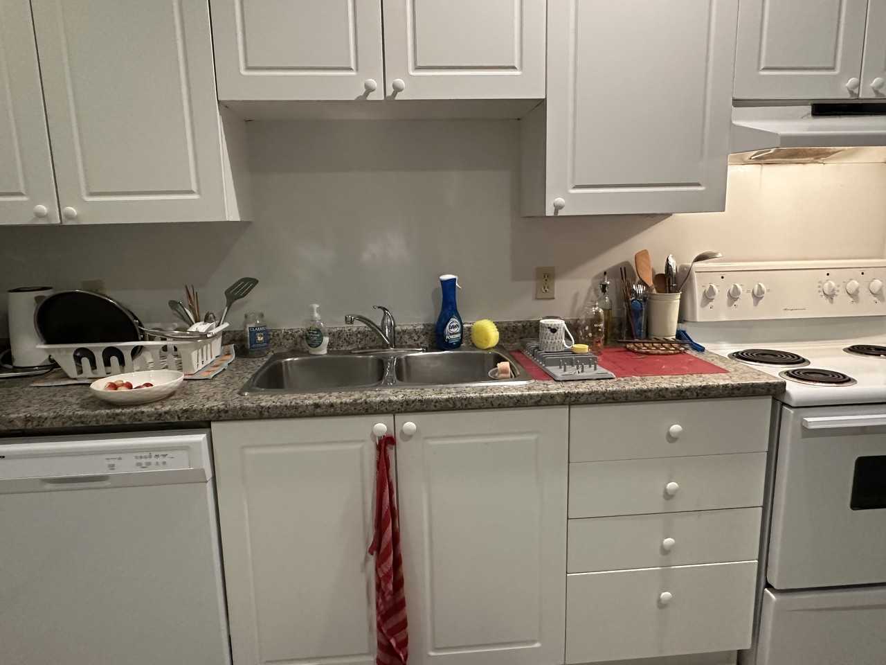 217 Sarnia Road - Photo 7 of 8