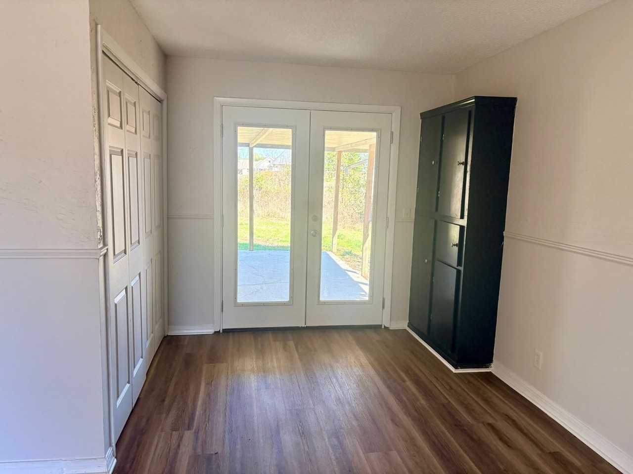 601 Spanish Acres Dr - Photo 4 of 9