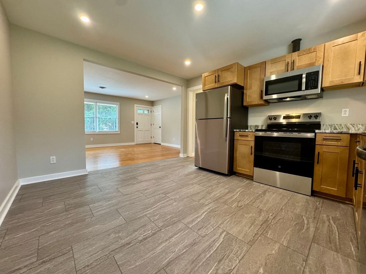 1003 Giles Road - Photo 5 of 12