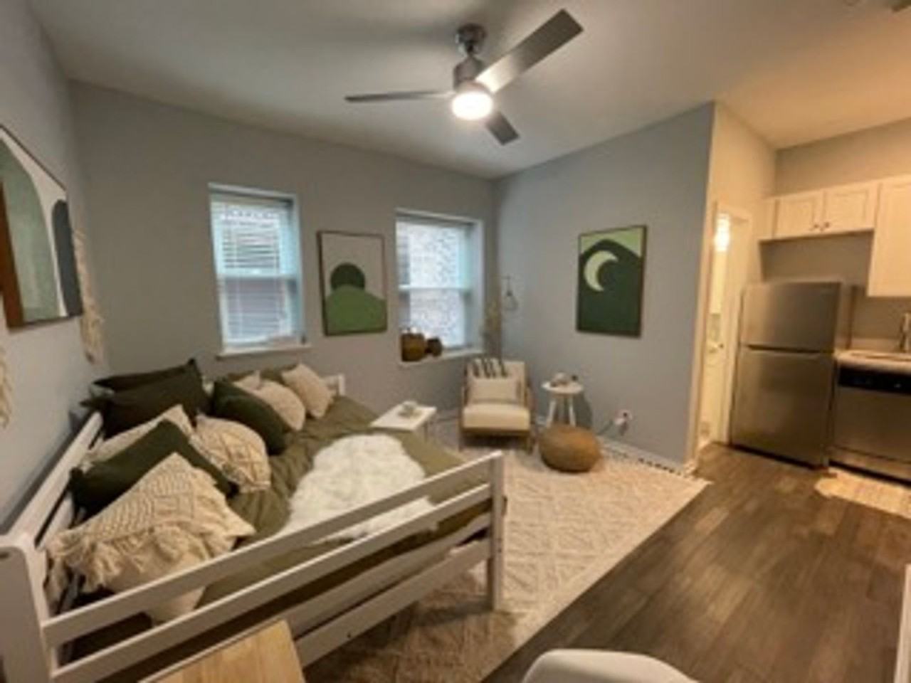 5240 5240 N. Winthrop - 315 #315 - Photo 7 of 19