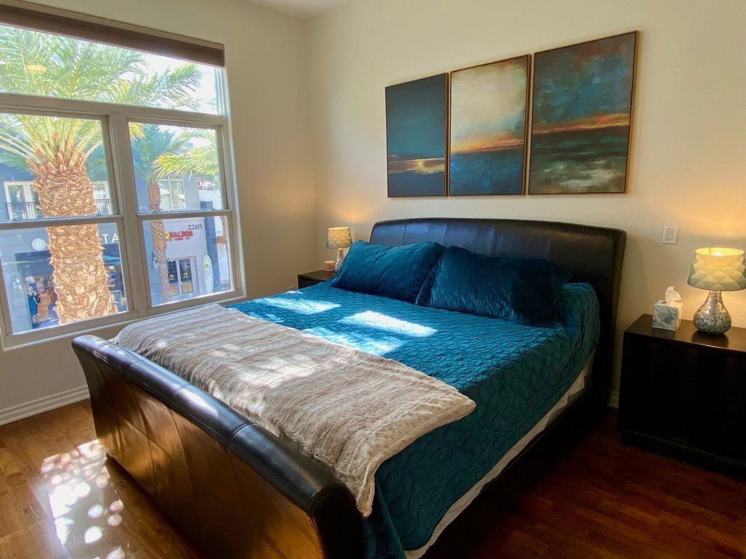 2260 Village Walk Dr - Photo 3 of 14