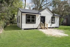 featured image of 1227 Dena St