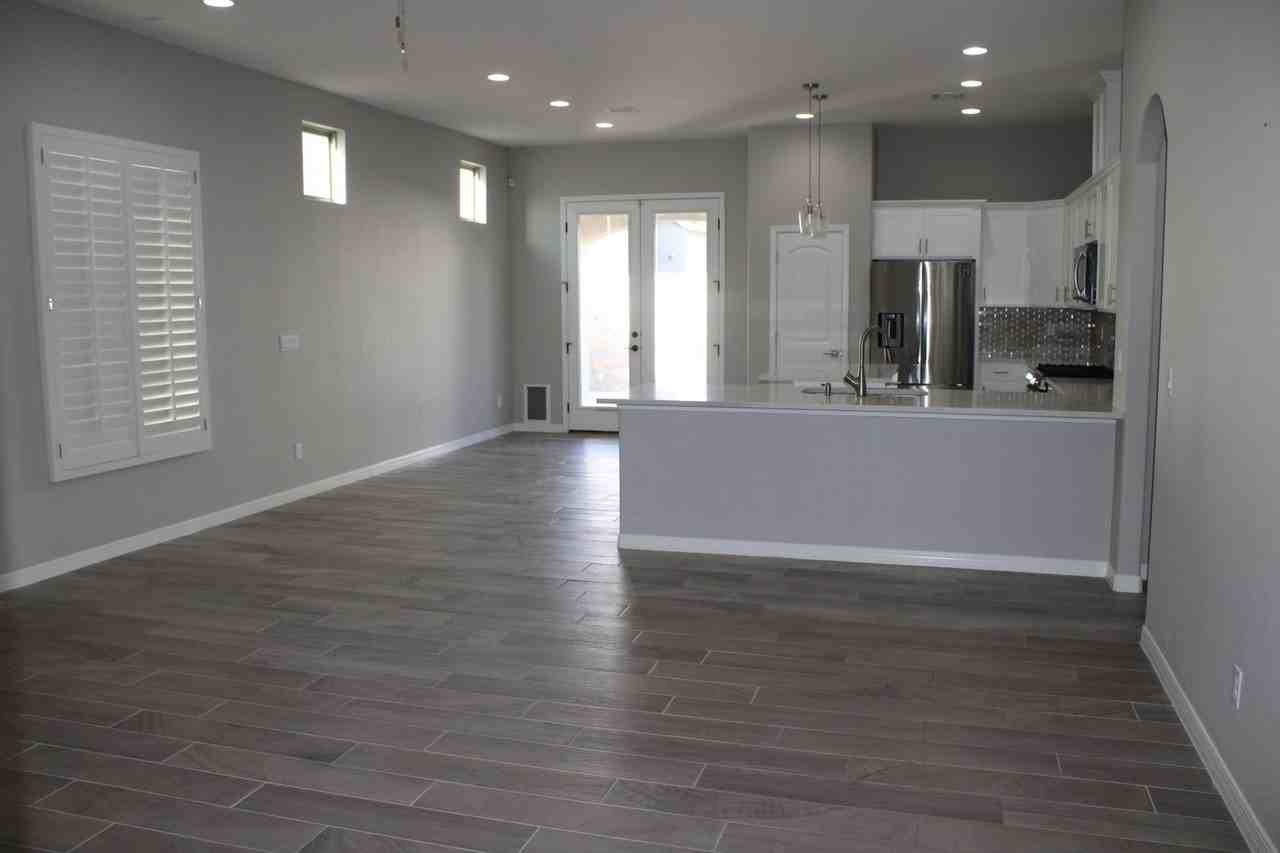 754 Flexford St - Photo 2 of 21