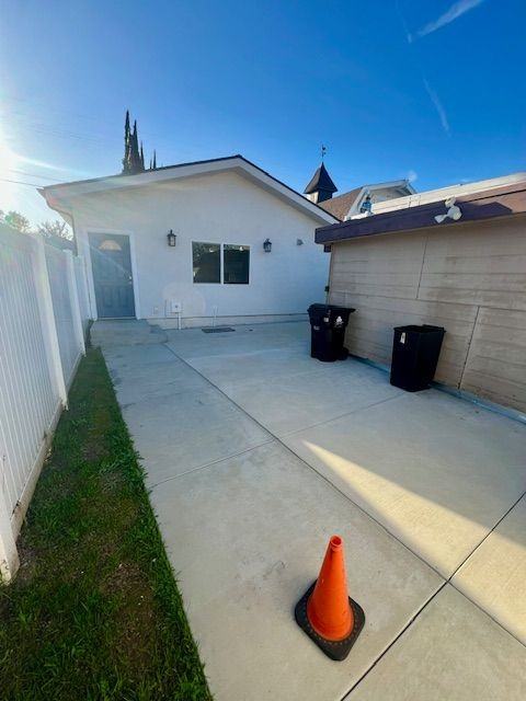 6227 Orion Ave - Photo 2 of 3