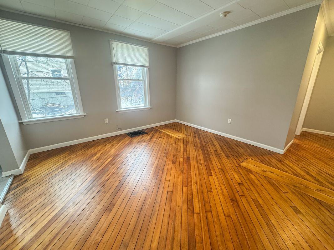 224 Millville Ave ##1 - Photo 4 of 17