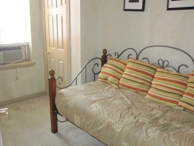 735 6th St Ne - Photo 3 of 8