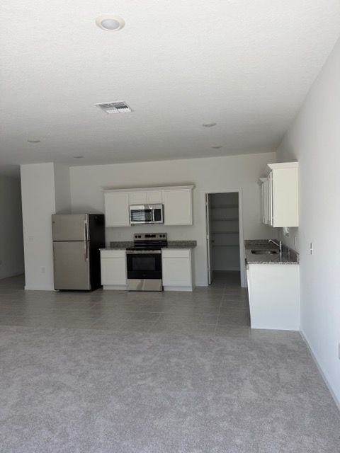 4576 Noble St - Photo 2 of 17