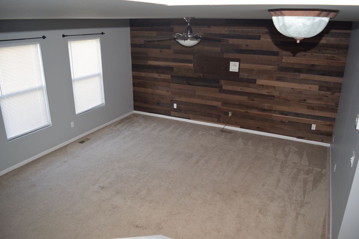 8549 Hawthorn Hill Hill - Photo 6 of 35