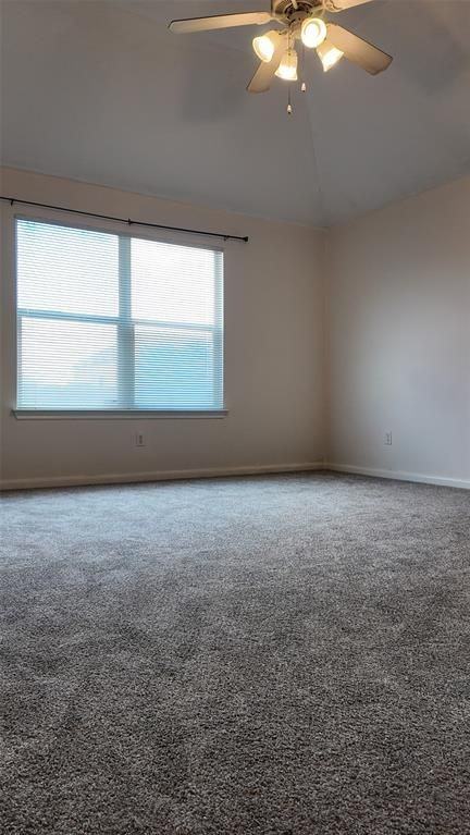 100 Maplewood S - Photo 5 of 8