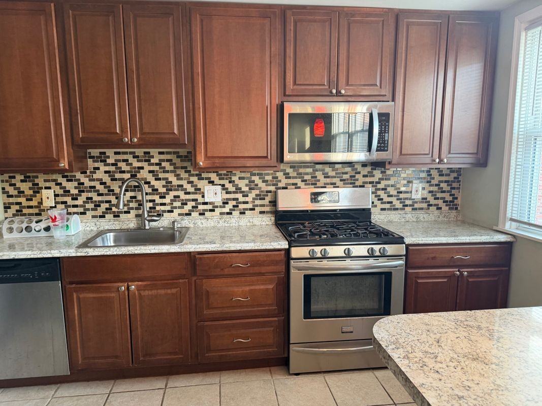 6532 Kindred St - Photo 2 of 18