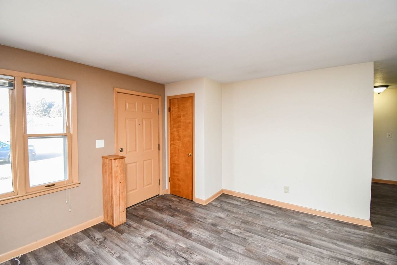 2204 S Jefferson Ave - Photo 5 of 50