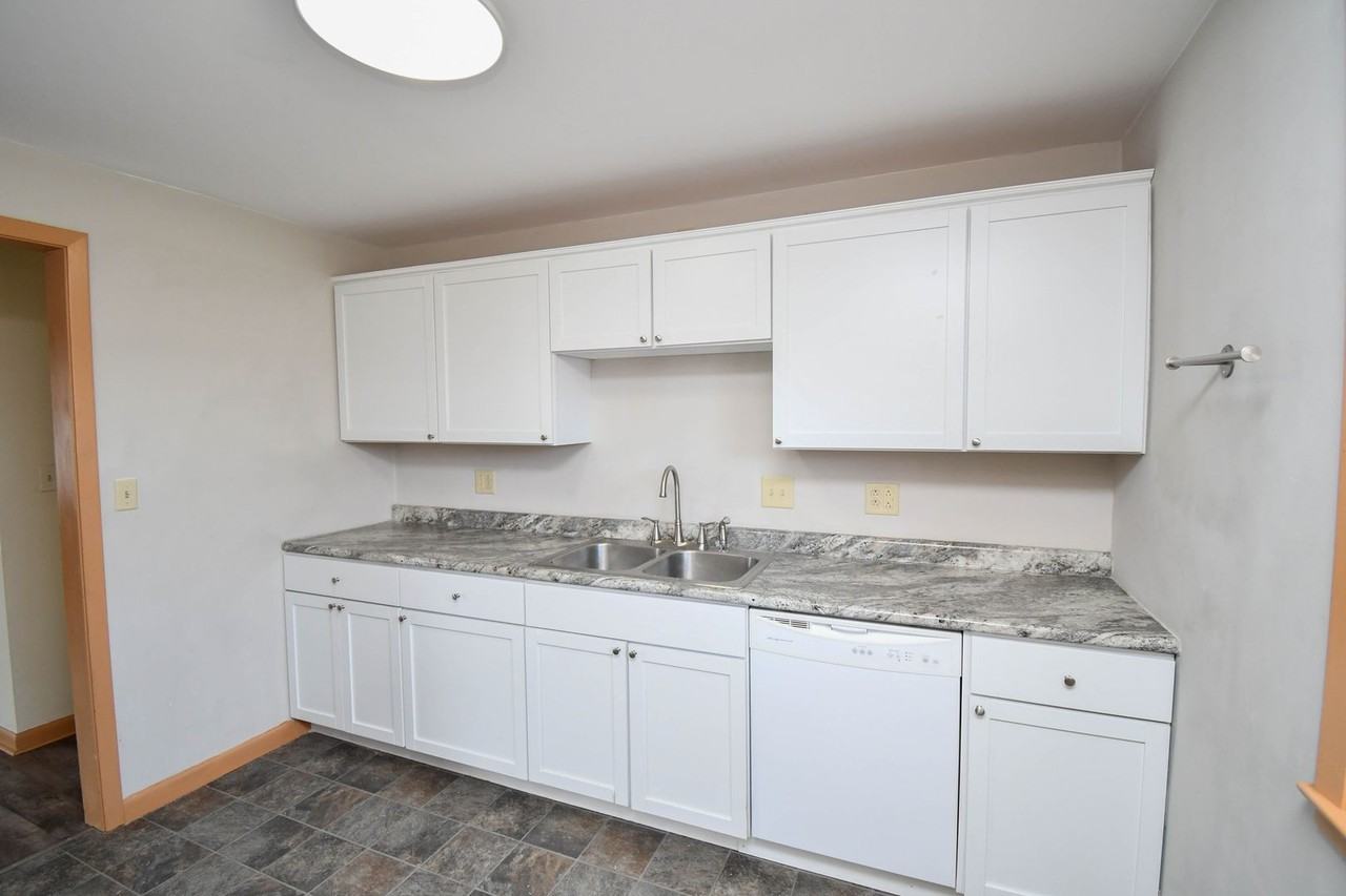 2204 S Jefferson Ave - Photo 7 of 50