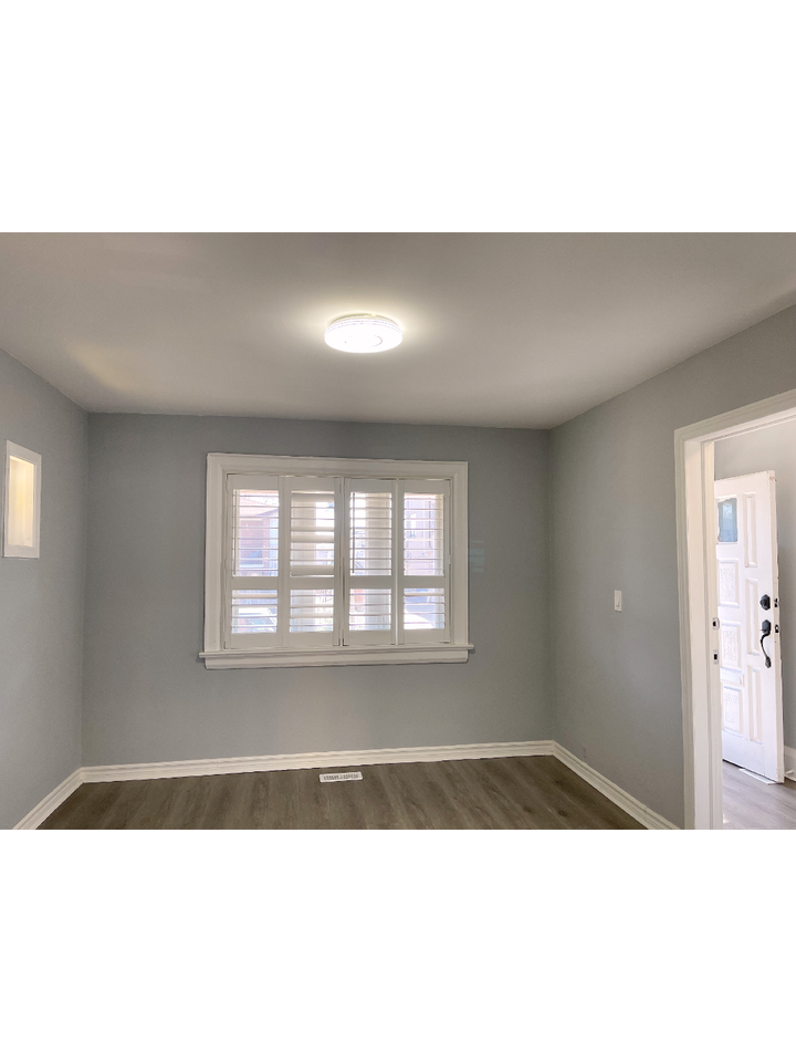 587 Vaughan Road - Photo 7 of 14