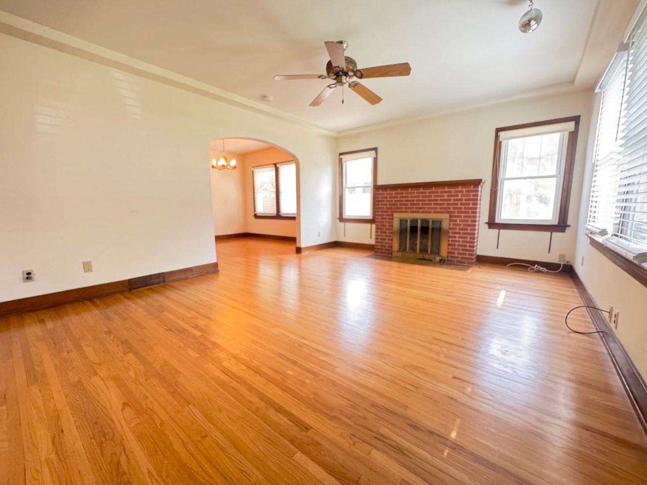 2606 Sunset Ave - Photo 2 of 26