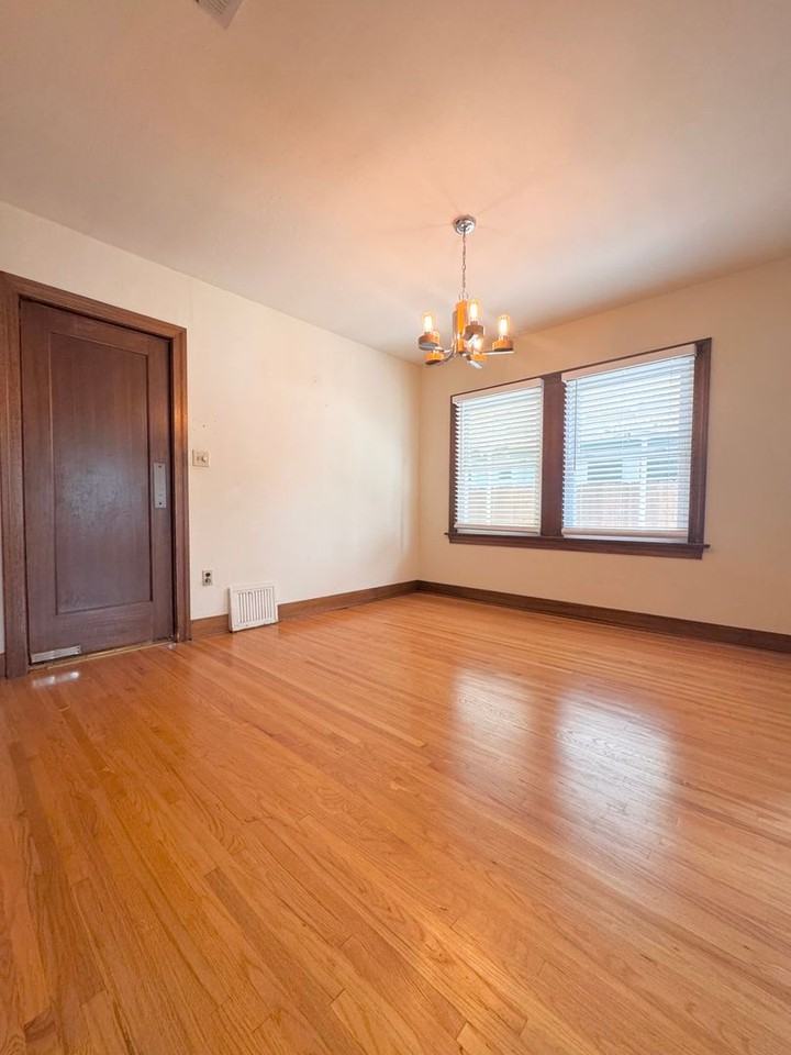 2606 Sunset Ave - Photo 3 of 26