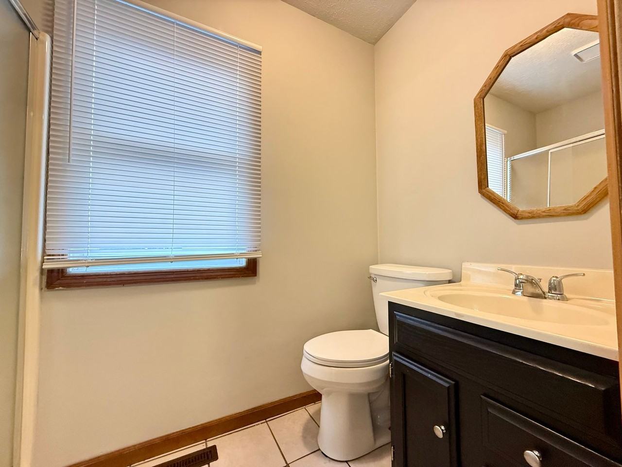 1102 N Madison St - Photo 7 of 16