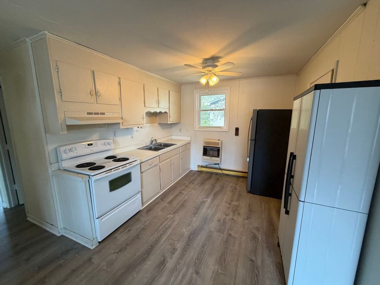 106 S Colony Ct - Photo 4 of 9