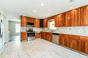 featured image of 27673 Los Amigos Ln