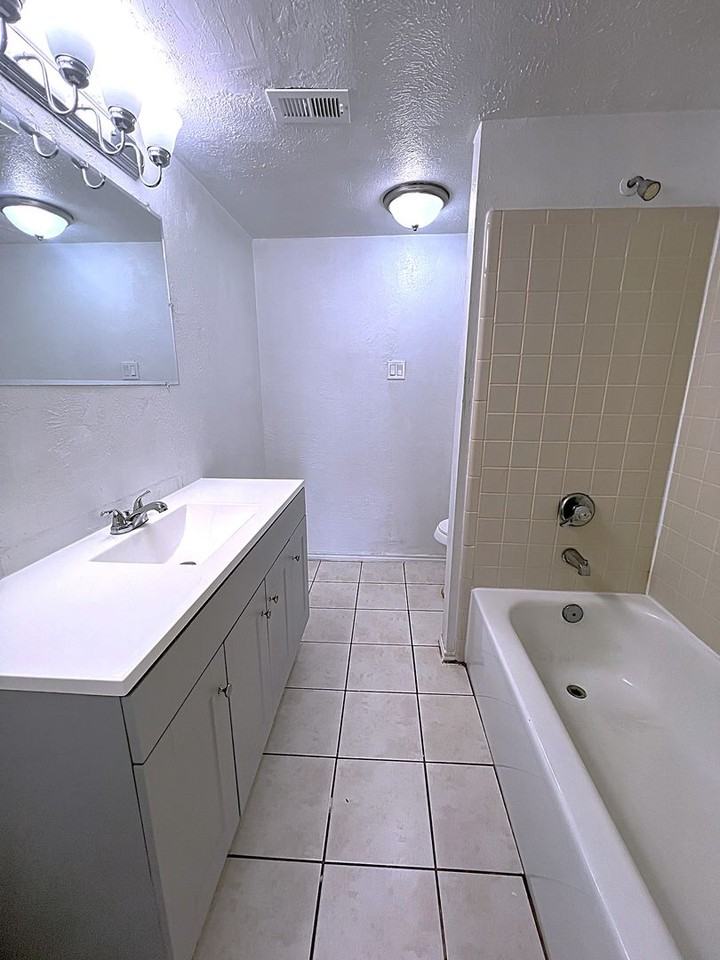 19906 Rising Star Dr - Photo 5 of 26