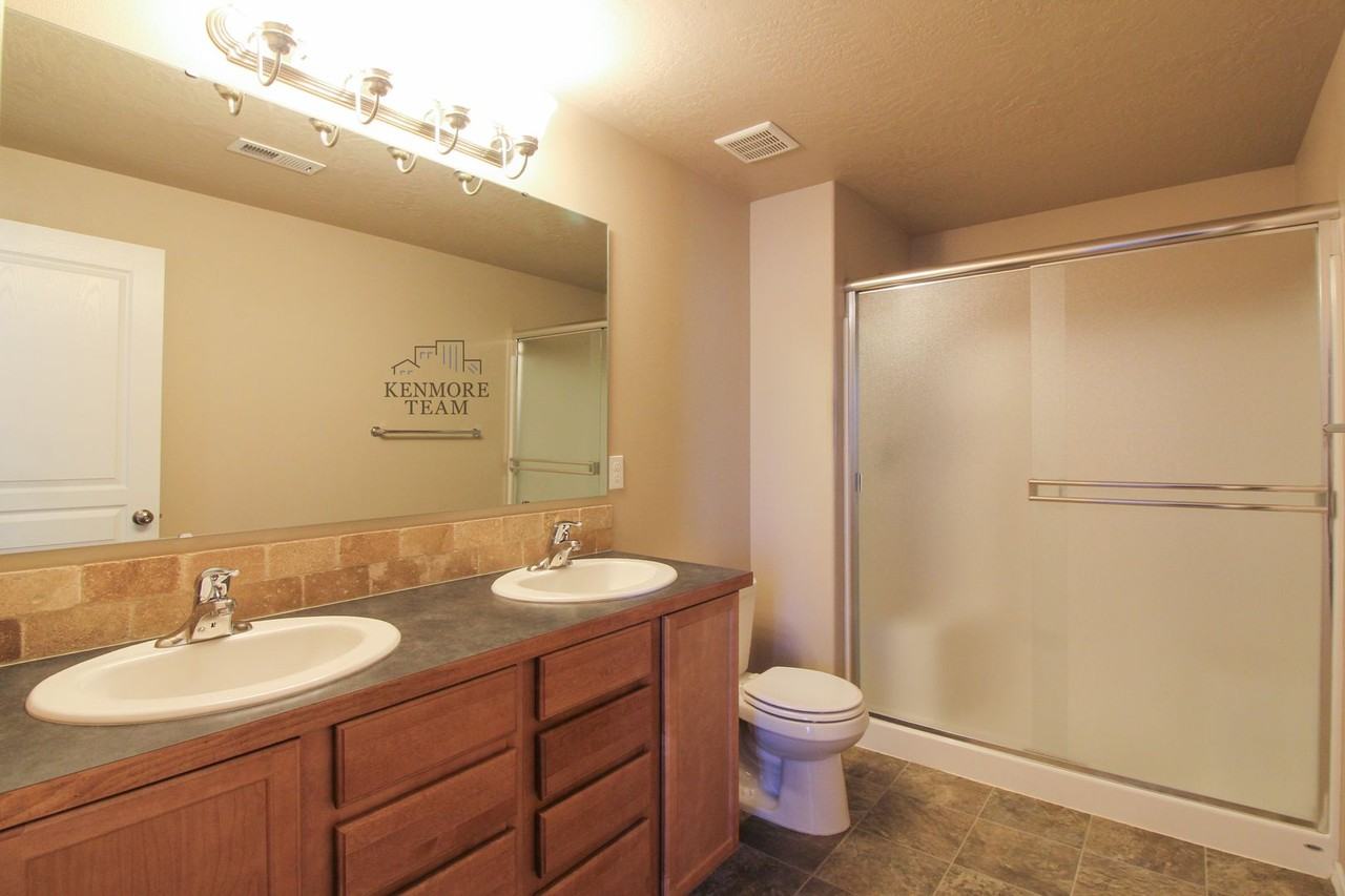 6101 Turf Paradise Dr - Photo 4 of 18