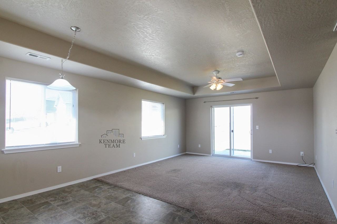 6101 Turf Paradise Dr - Photo 6 of 18