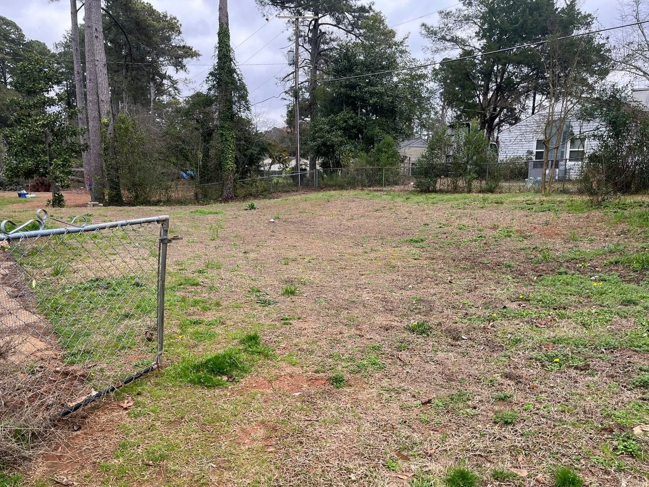 1234 Hahn Ave Ne - Photo 2 of 9