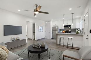 340 N 1st St #H - Photo 1 of 1