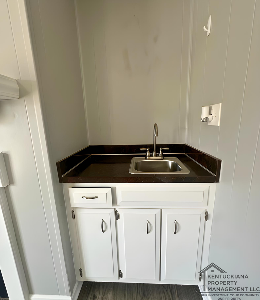 8510 Michael Edward Dr - Photo 7 of 30