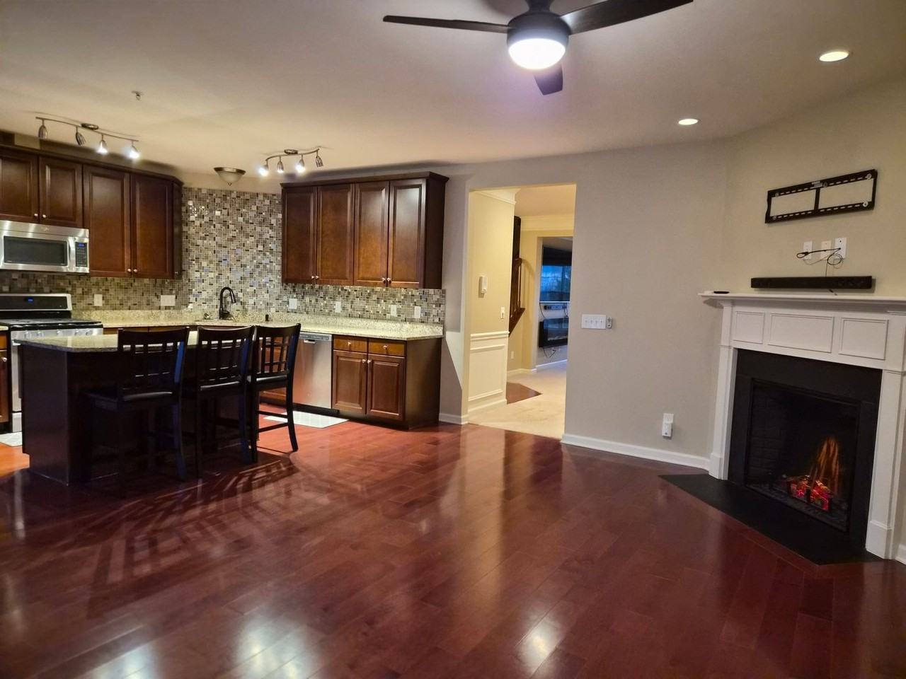 15234 Torbay Way - Photo 3 of 41