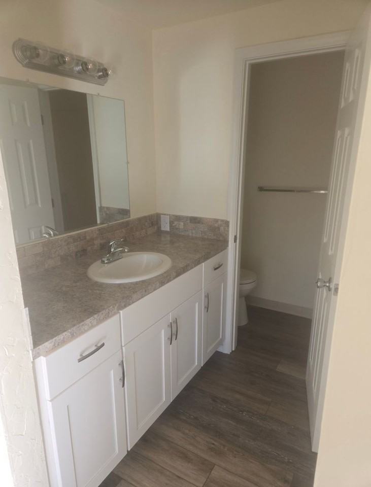 3422 Northwest Ave - Photo 5 of 6