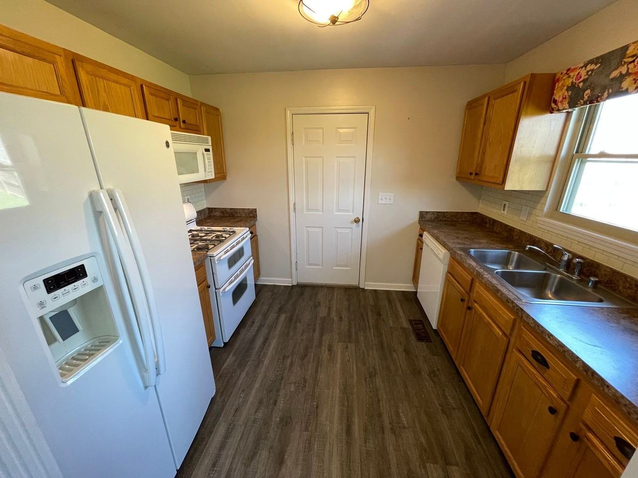 2052 2052 Osprey Cove Avenue - Photo 6 of 22