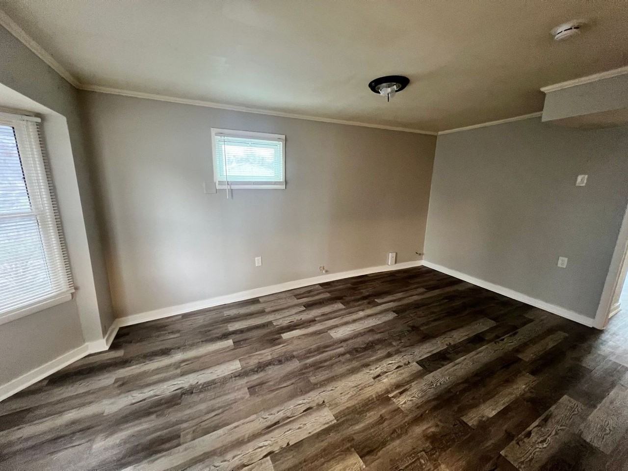 6203 E 152nd Ter ##B - Photo 3 of 11