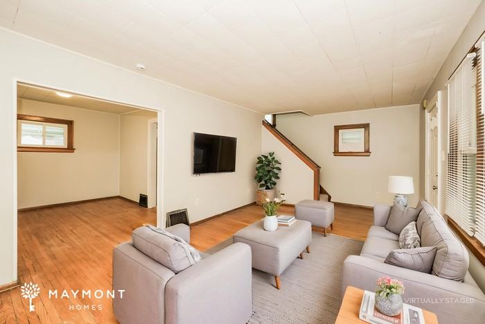 589 Eastland Ave - Photo 7 of 17