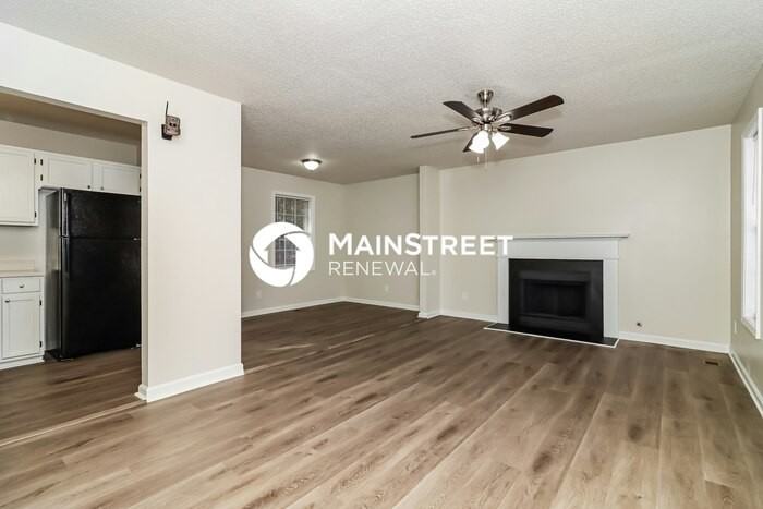 211 Hampton Dr - Photo 7 of 19