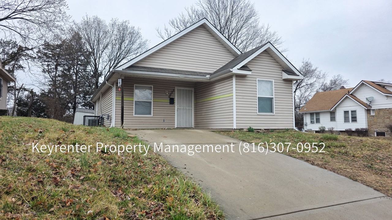 5200 Olive St - Photo 3 of 22