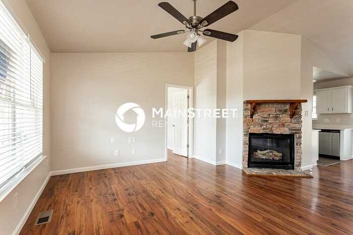 7517 Barnbrook Ln - Photo 4 of 18