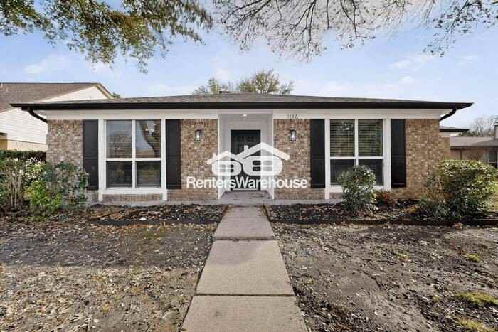 1136 Princeton Dr - Photo 2 of 45